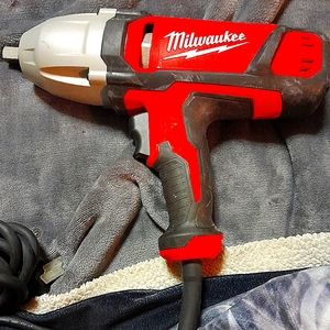 Milwaukee impact gun